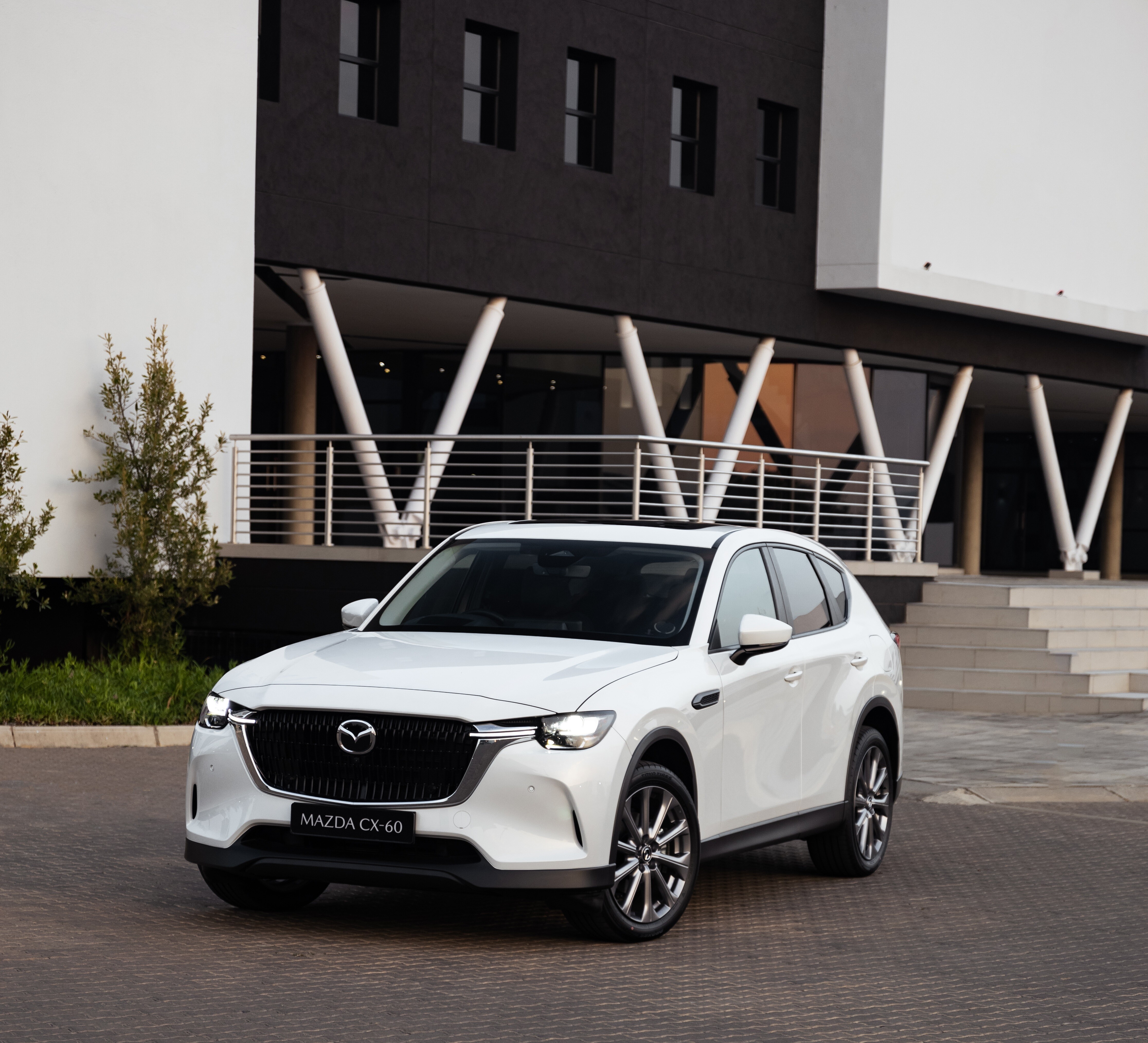 CX-60 Takumi_exterior_White